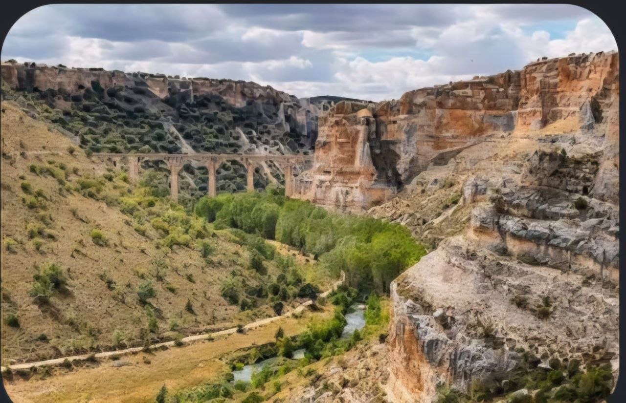 Cañones y cortados esculpidos de las Hoces del río Riaza