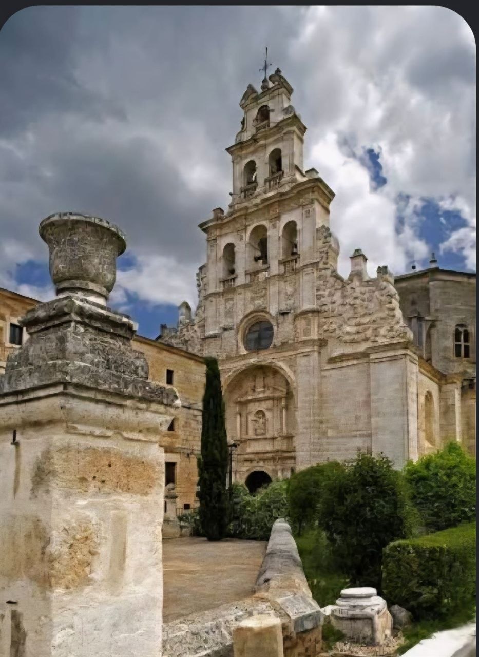 Fachada del Monasterio de Santa María de La Vid