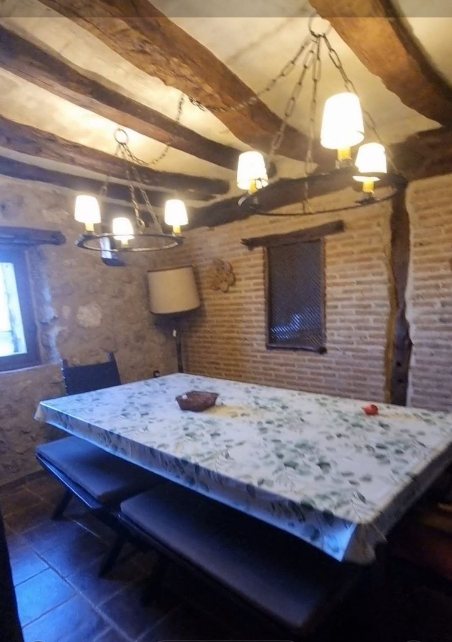 Comedor señorial rústico de MaderoluM